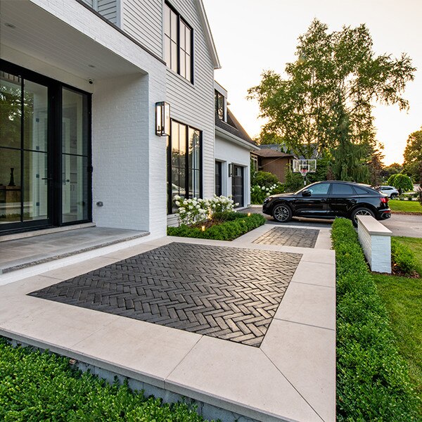 Unilock Urban Concrete Coping